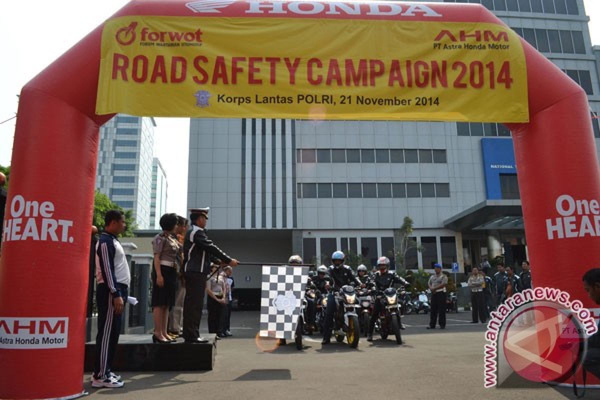 Korlantas lepas touring safety campaign FORWOT