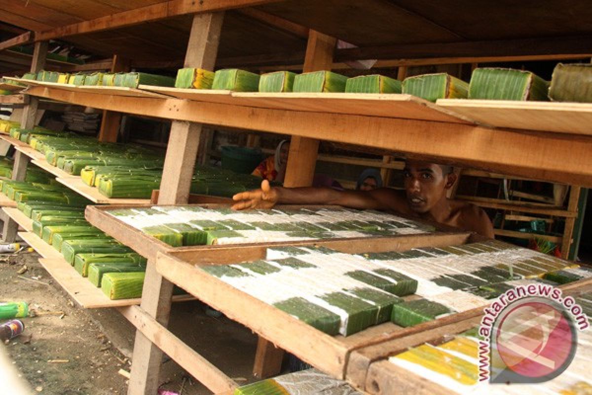 Produsen tempe di Aceh Barat mengeluh