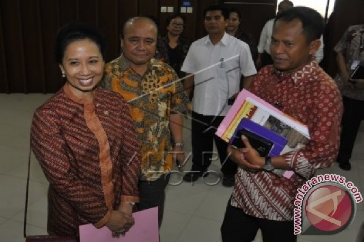 Rini larang pejabat BUMN rapat di hotel