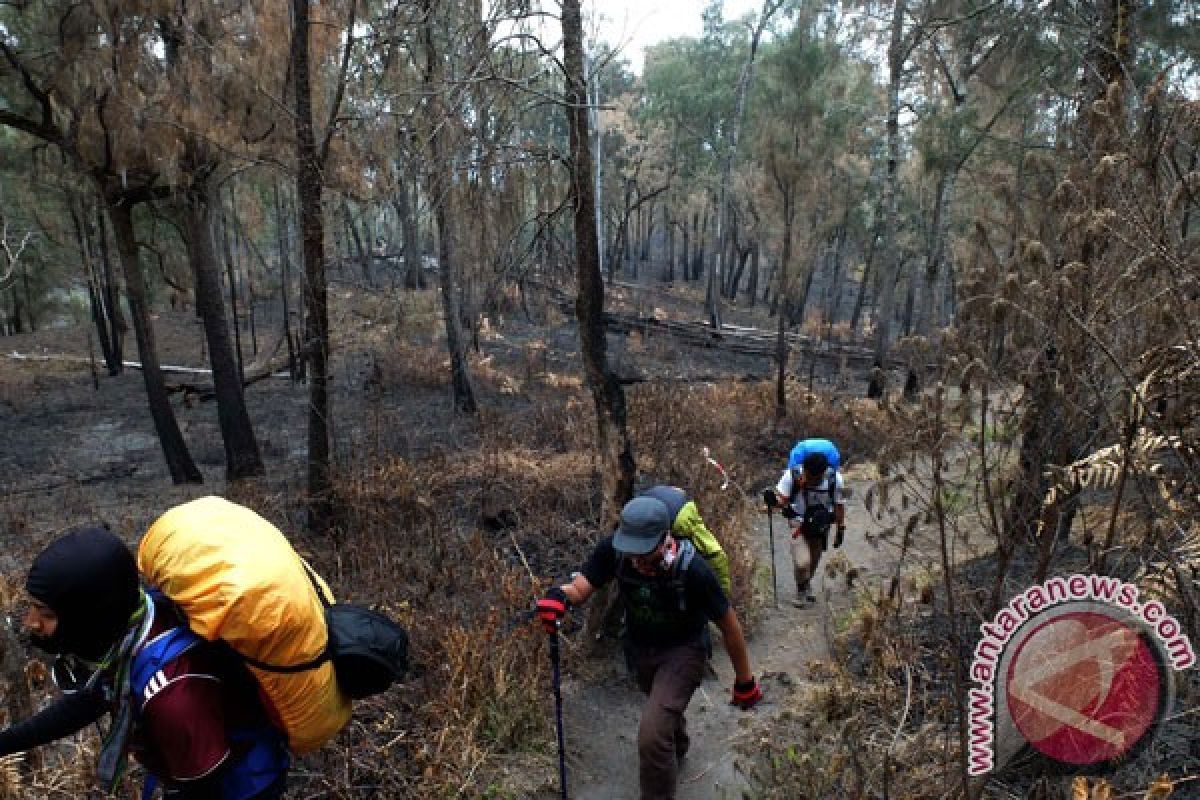 Pendaki asal Jabar meninggal di Gunung Semeru