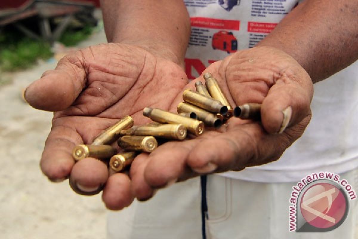 Polda selidiki temuan sekantong peluru di Sungai Cisadane