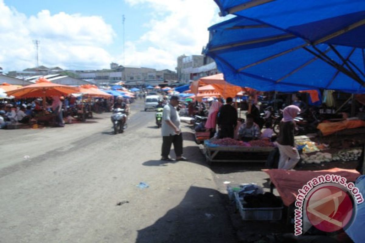 Aktivitas pasar tradisional di Bengkulu belum normal