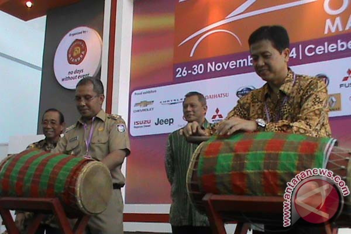 Wali Kota Bahas Tol di Pameran Otomotif 