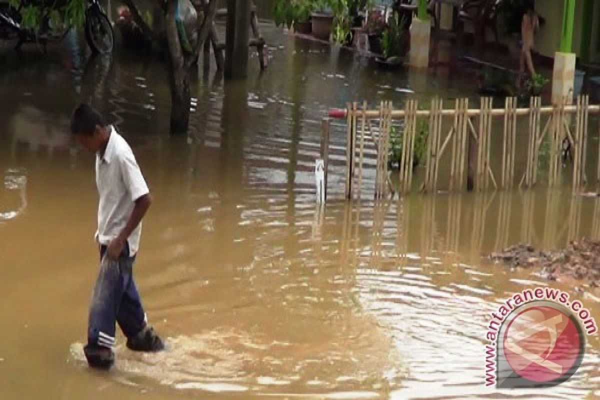 10 Rumah Warga Mukomuko Tergenang Banjir 