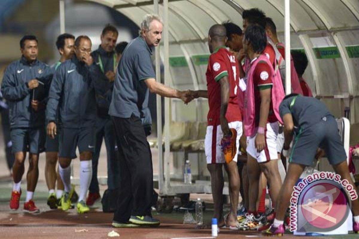 Riedl puji pemainnya meski gagal ke semifinal