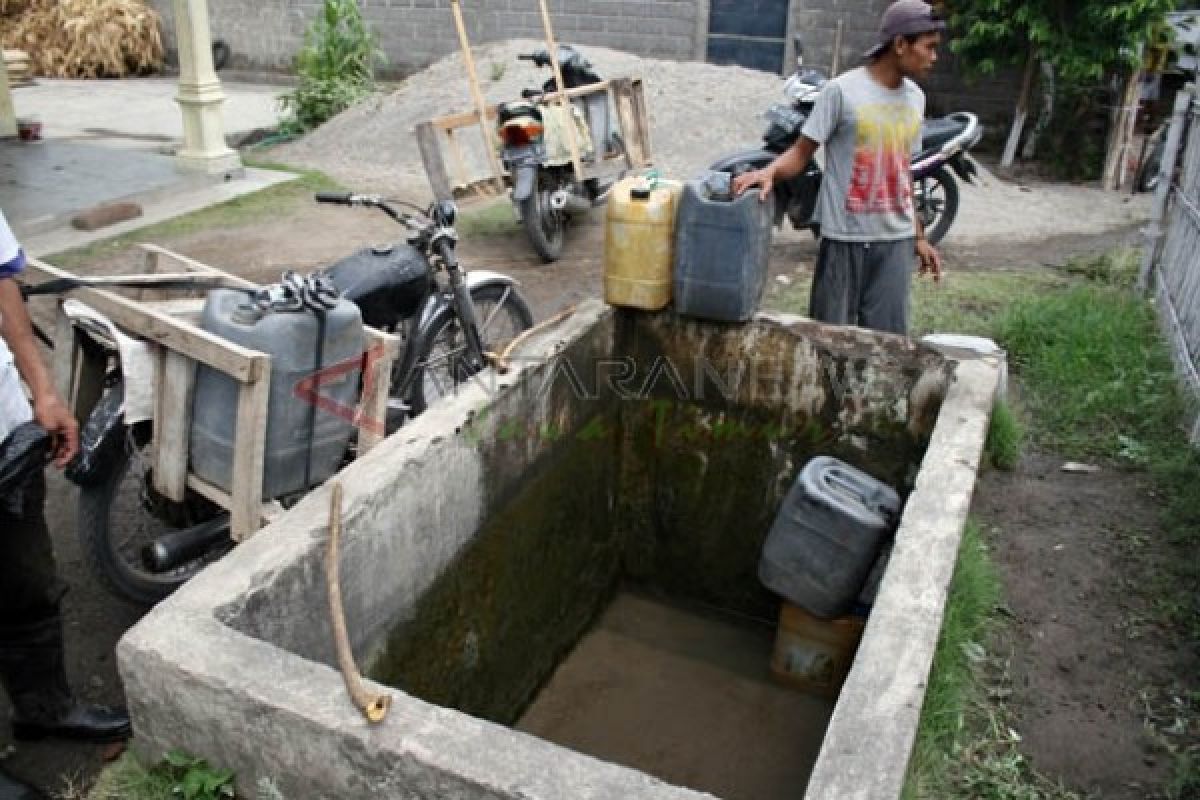 Trenggalek Terima Bantuan Perpipaan Air Bersih