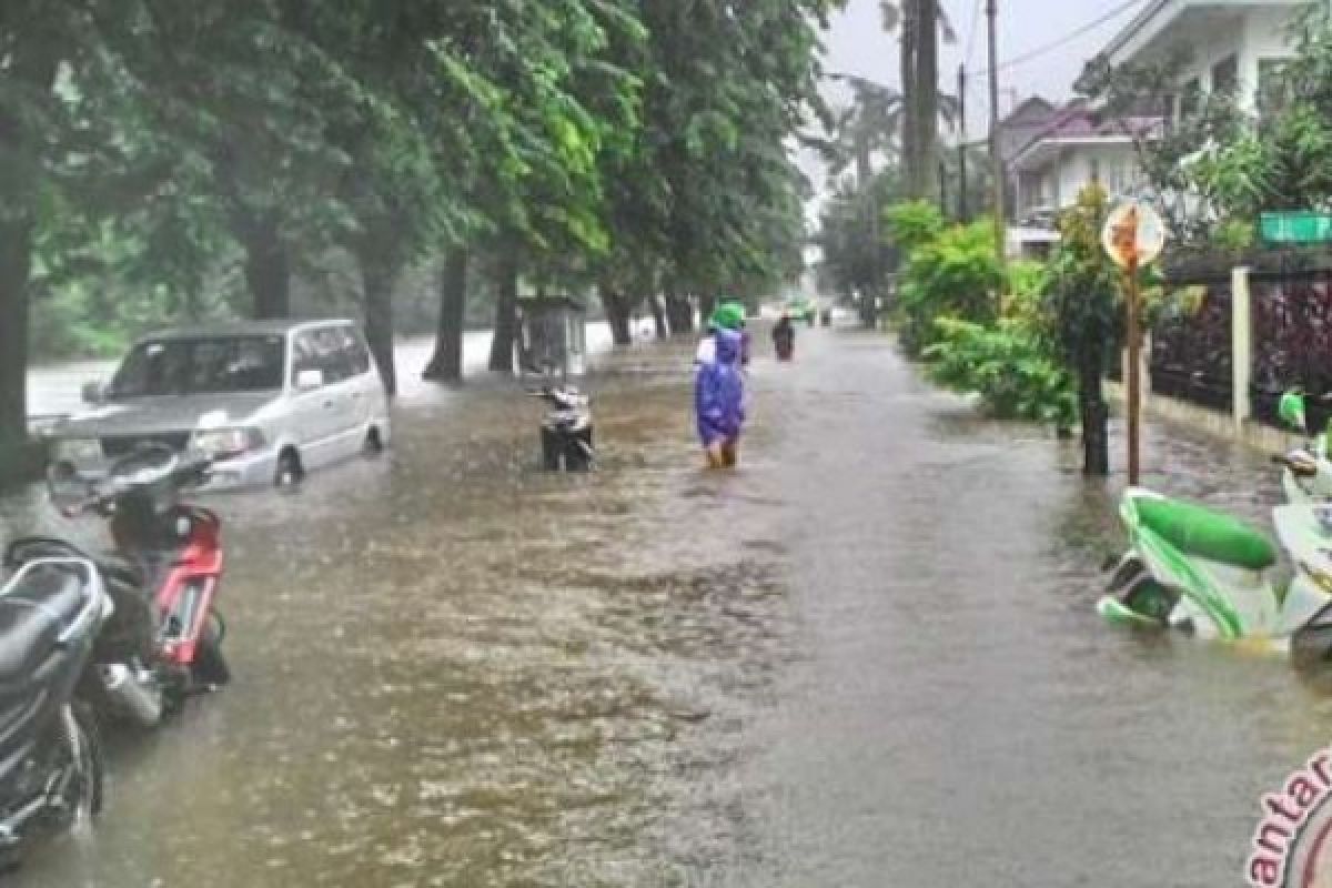Puluhan Rumah Di Rangkasbitung Tergenang Banjir