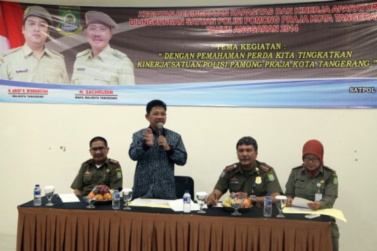 Petugas Satpol PP Kota Tangerang Dilatih Profesionalitas