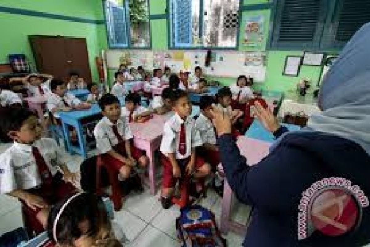 Kemendikbud Masih Bahas Kurikulum     