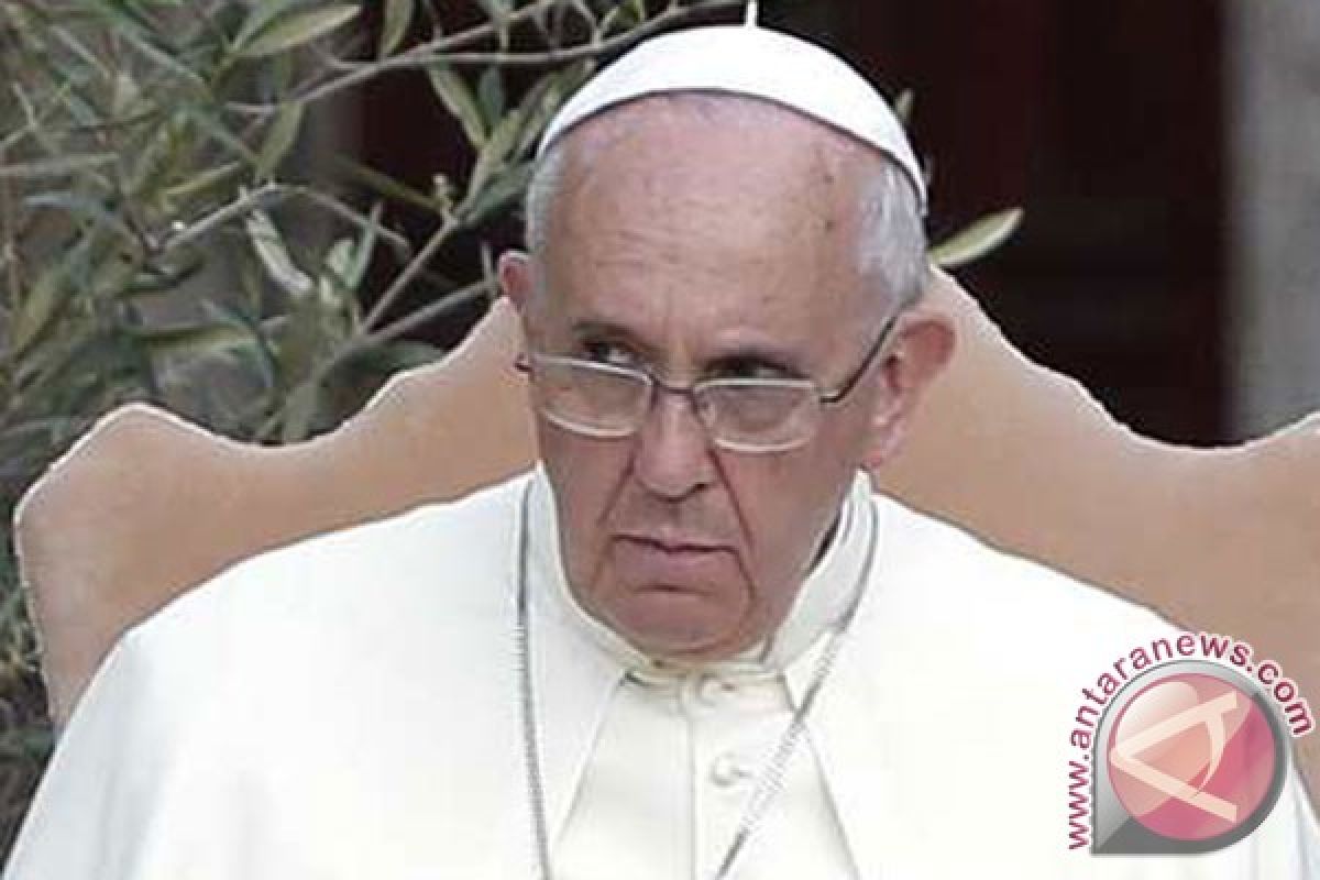 Paus Serukan Para Pemimpin Muslim Sedunia Untuk Kutuk Terorisme