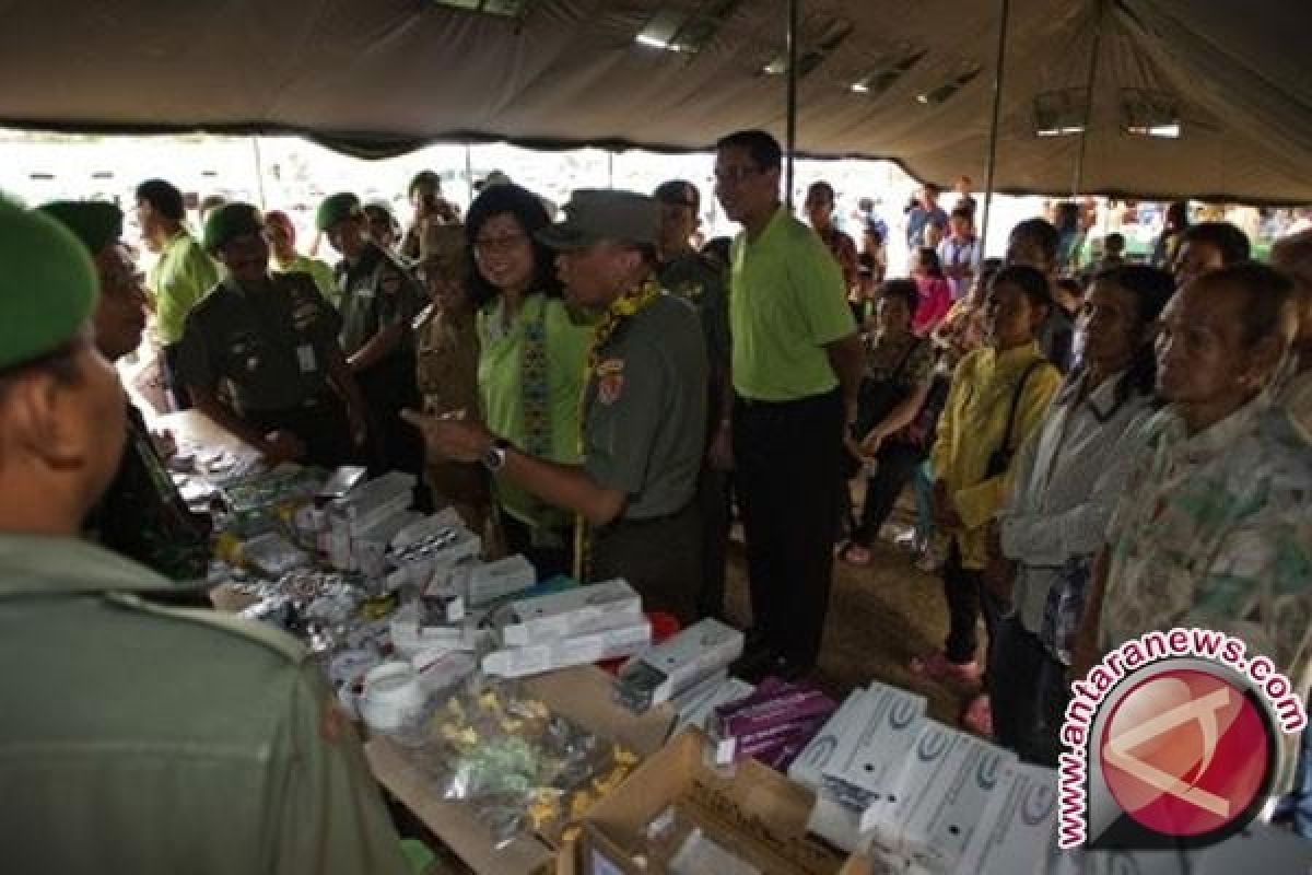 TNI-Polri di Mimika gelar pengobatan massal dan bakti sosial