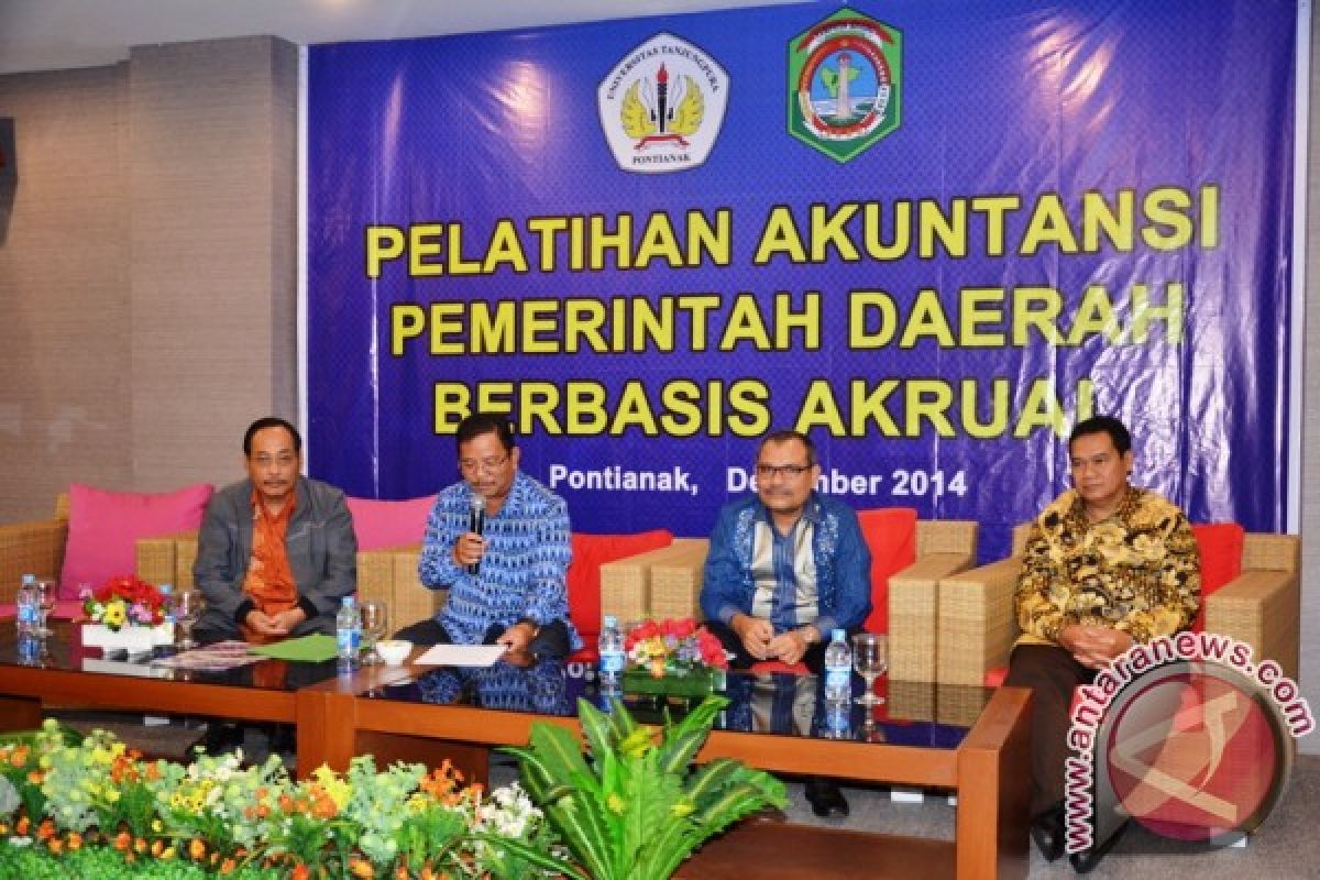 Pemkab Gandeng Untan Latih Akrualisasi Akuntansi