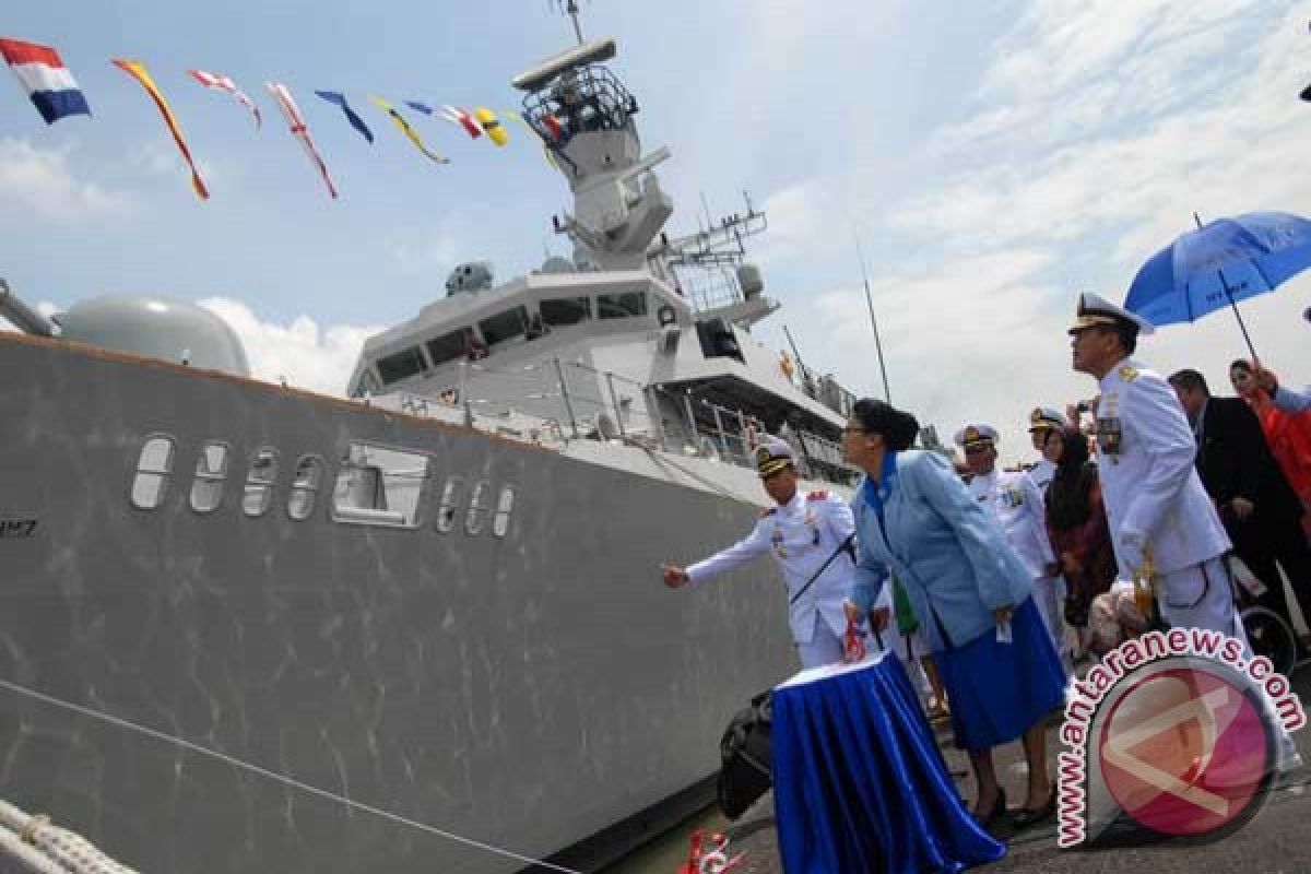 KRI Usman Harun-359 melawat ke India