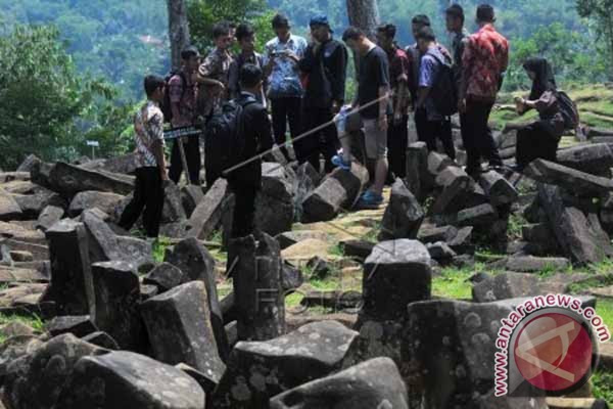 Situs Gunung Padang Terus Diteliti