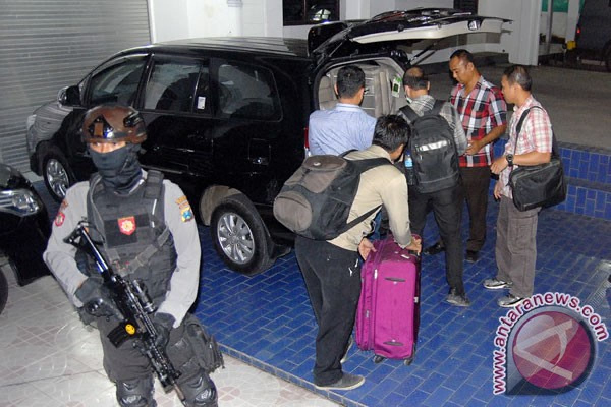 KPK periksa pejabat Pemkab Bangkalan