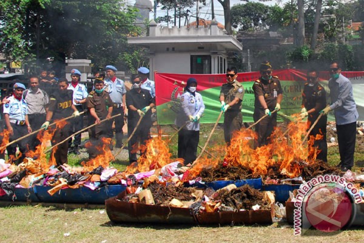 Polres Kulon Progo sita puluhan ribu psikotropika