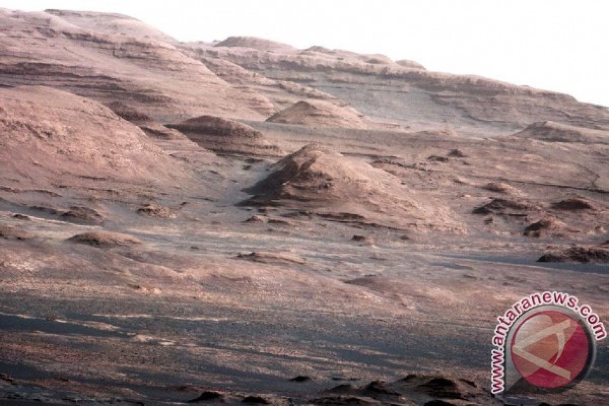 Uni Emirat Arab luncurkan misi pertama ke planet Mars