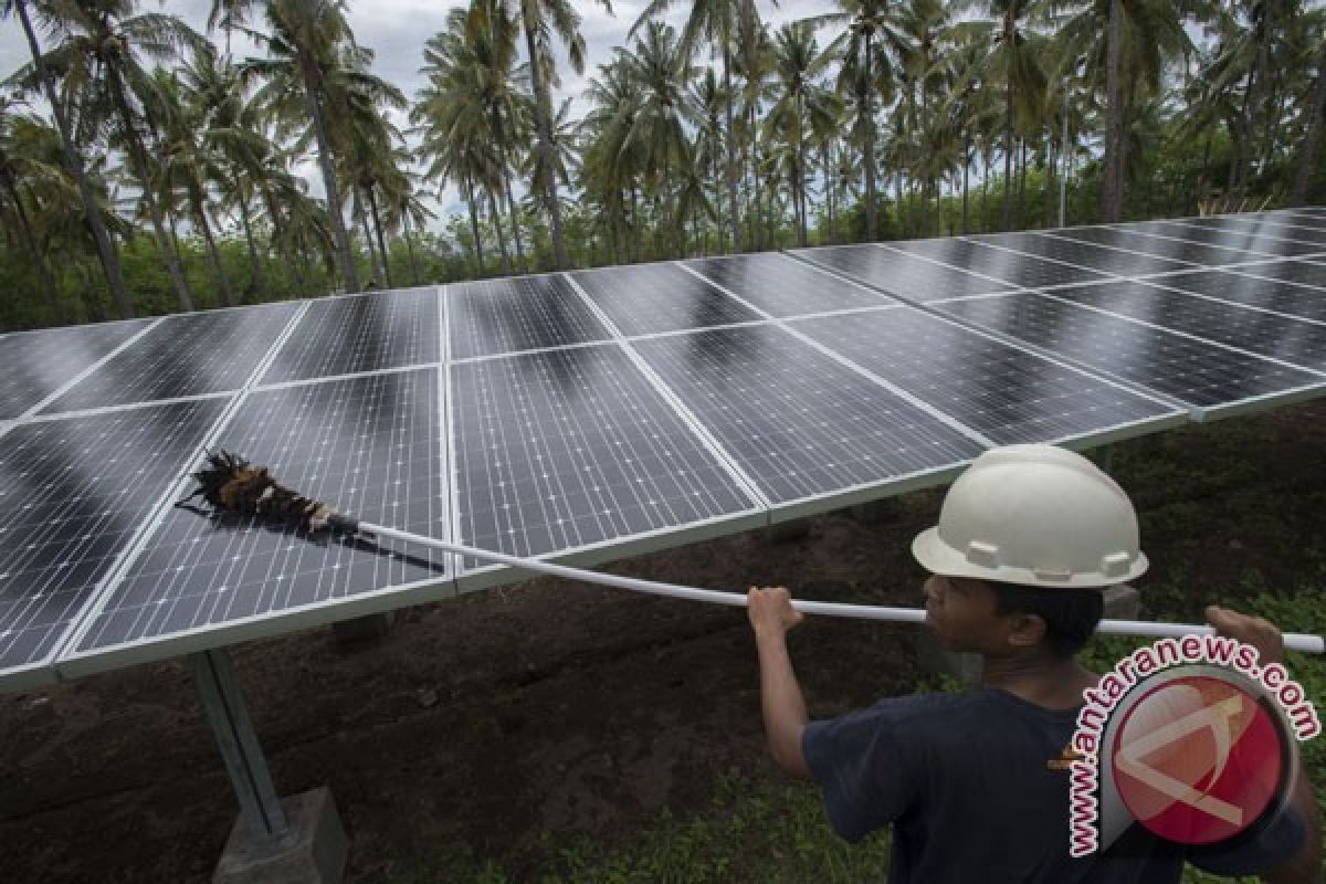 Empat desa di Mesuji dialiri listrik surya
