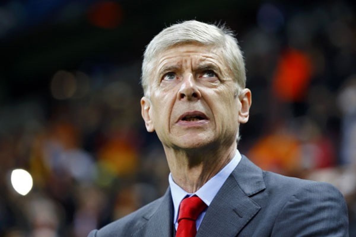 Rodgers dipecat, Wenger prihatin