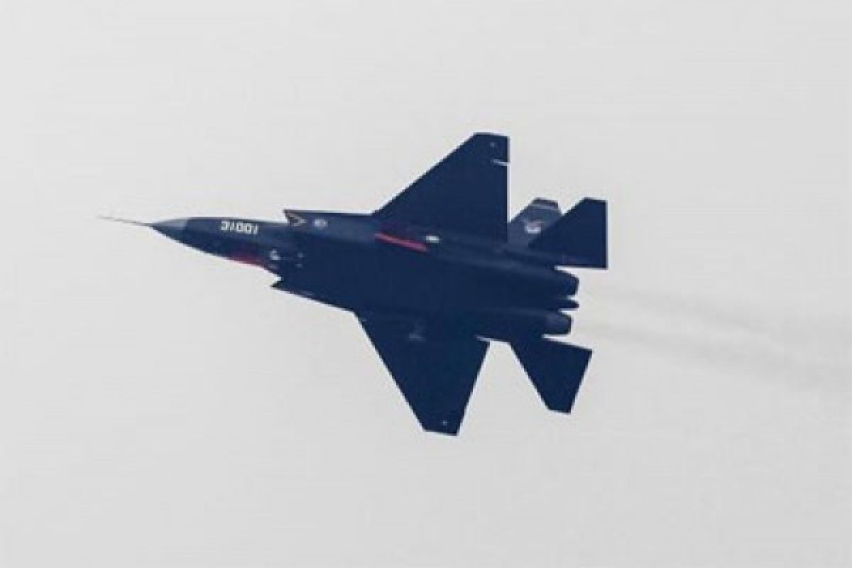 J-31 Tiongkok mudah taklukkan F-35 JSF Amerika Serikat? 