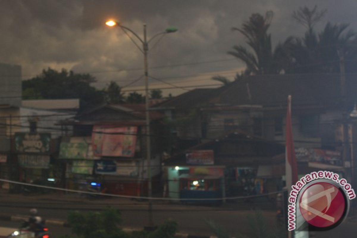  Pemkot Banjarmasin Bayar Utang PJU