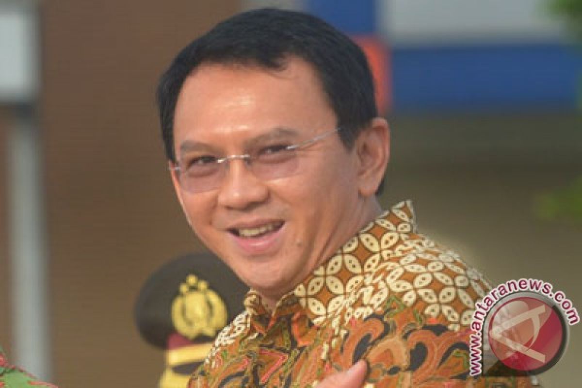 Ahok jajal bajaj listrik