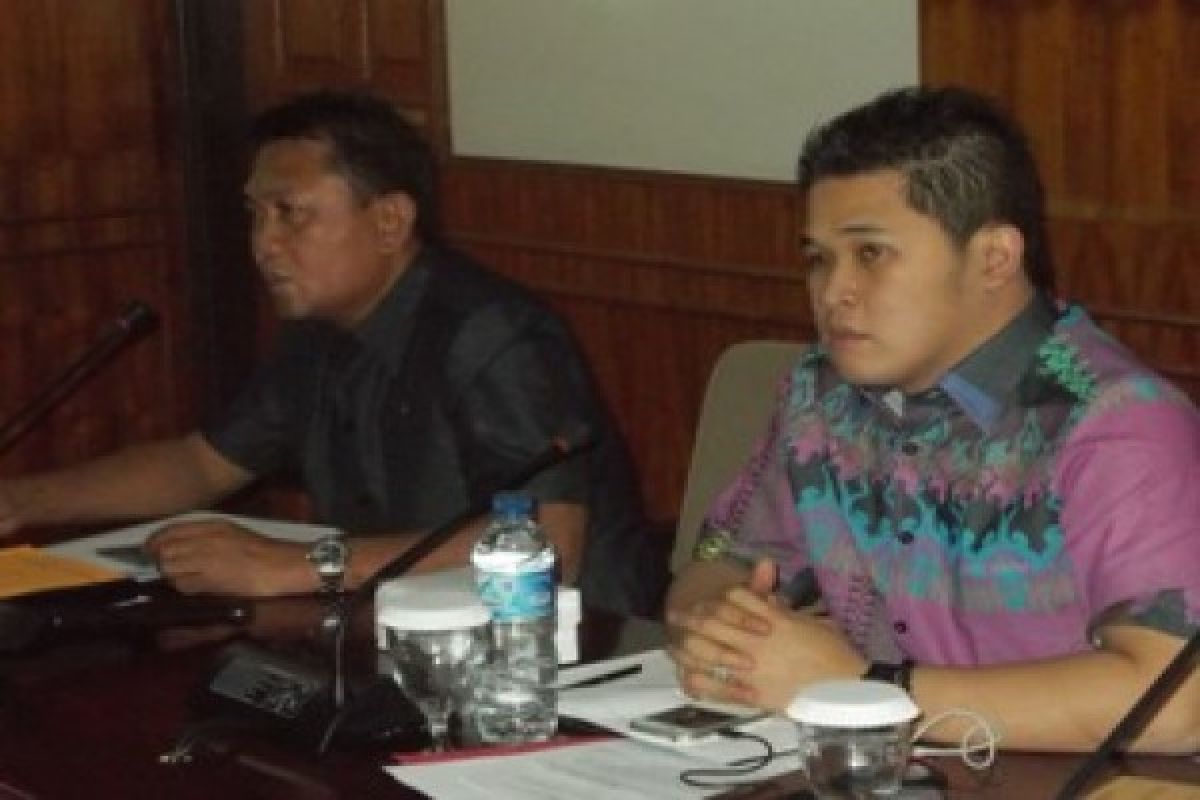 DPRD Sulut diminta perjuangkan jalan perkebunan