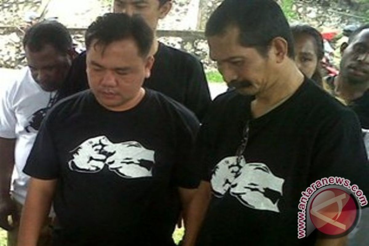 Komnas HAM buka kembali kasus Theys Eluay