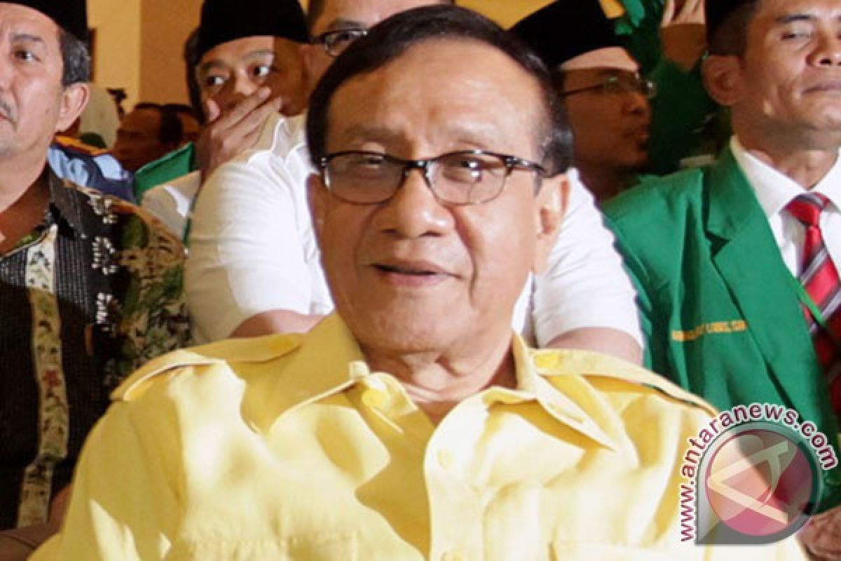 Akbar Tandjung: mahkamah partai tentukan nasib Golkar