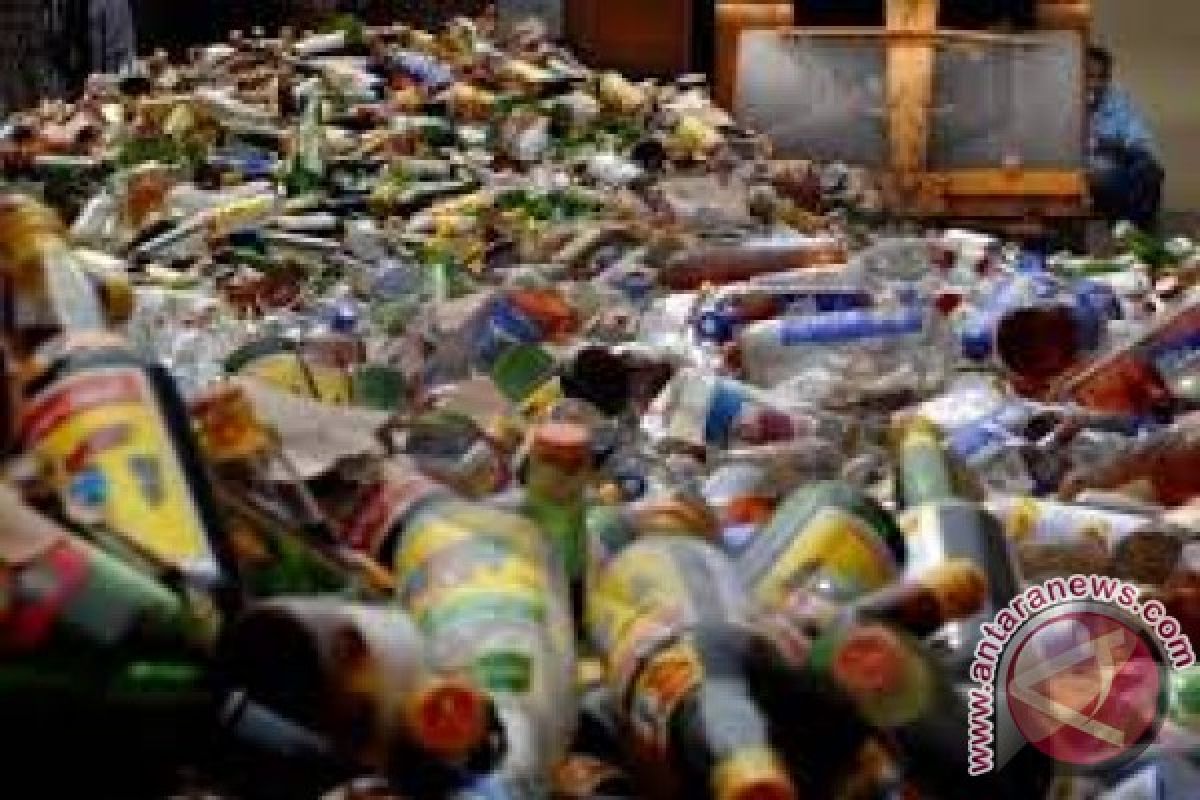 Polsek Narmada amankan Ratusan Botol Miras