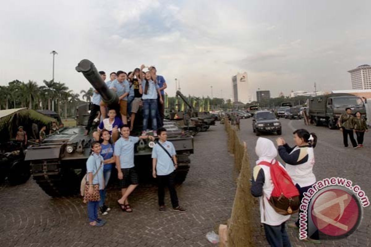 200 Alutsista Tempur TNI-AD Dipamerkan di Monas