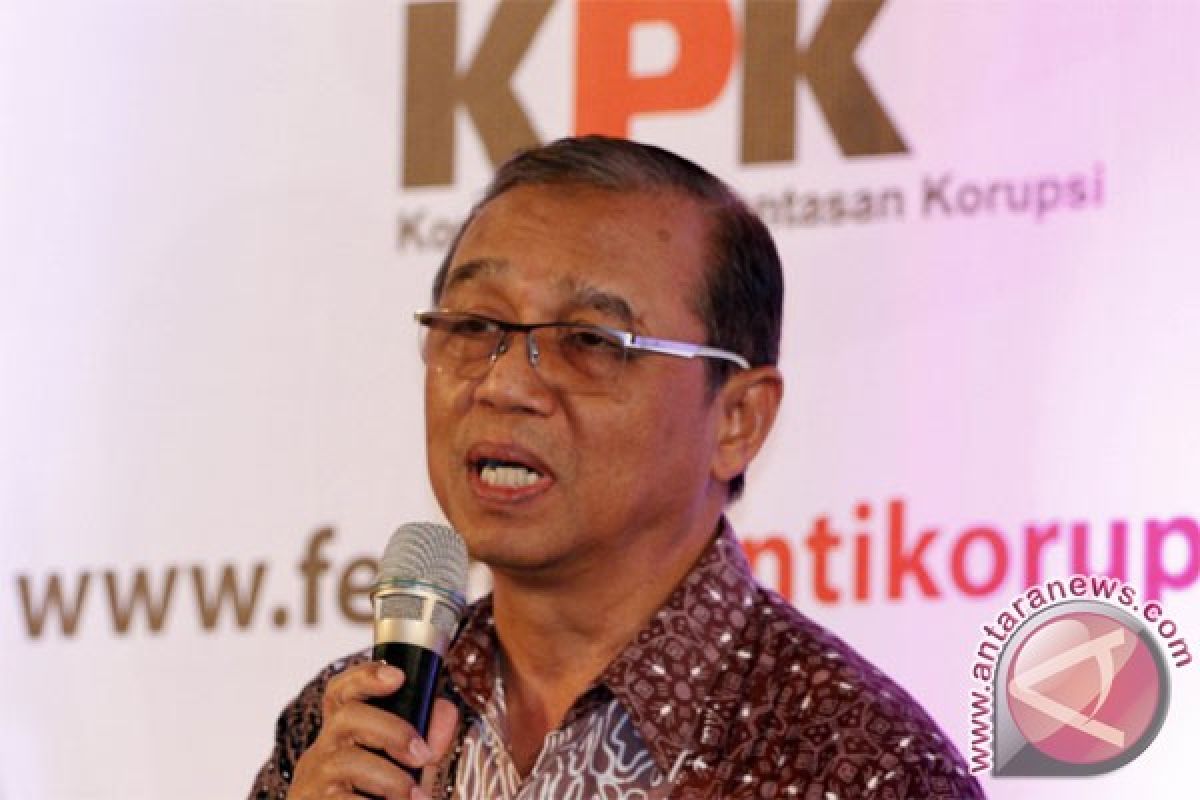 Busyro menilai ketiga pimpinan sementara KPK cukup kompeten