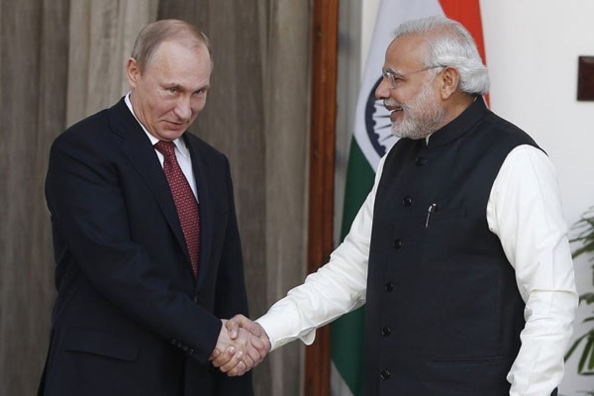 Putin: Pengiriman rudal S-400 ke India sesuai rencana