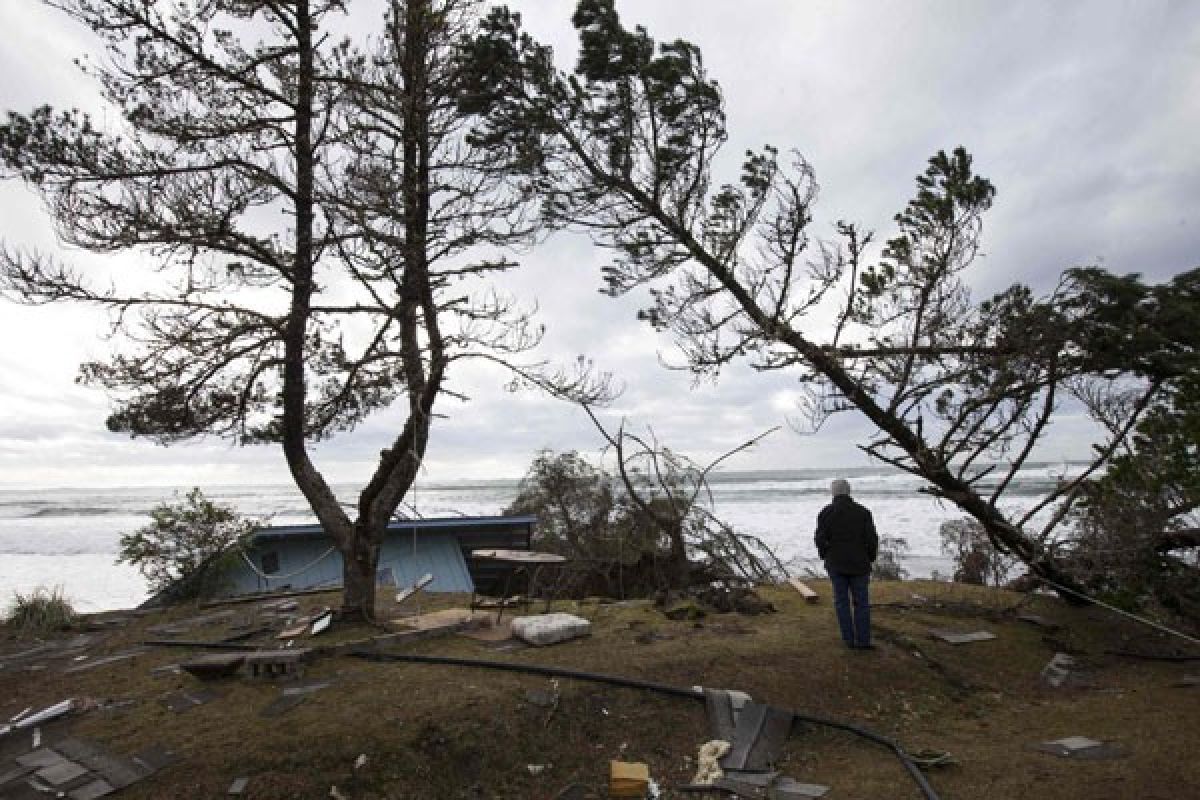 Badai Pasifik picu tornado, tanah longsor dan banjir di Kalifornia