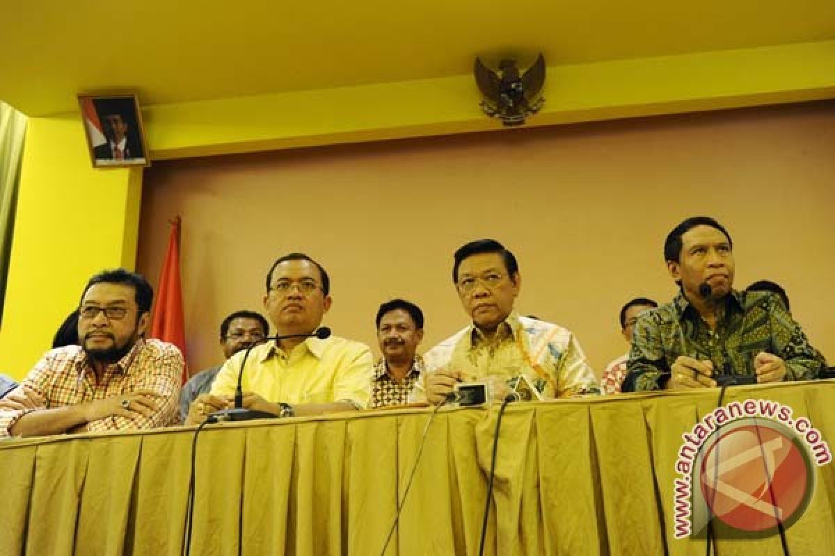 Pleno Golkar Agung Laksono tawari ARB lepas dari KMP