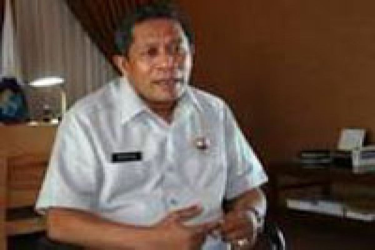 Bupati Wakatobi Peroleh "Bandara Award 2014" 