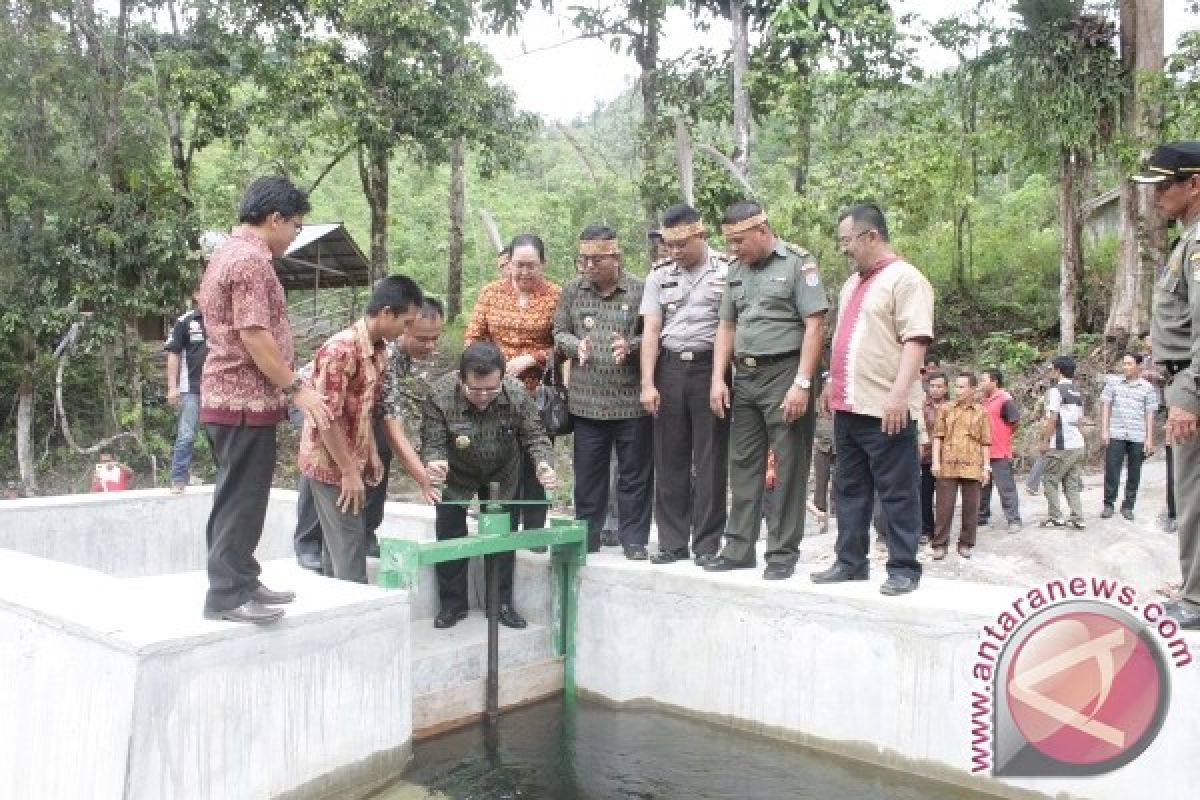 Safari Natal Sekadau Dirangkai Peresmian PLTMH Pantok