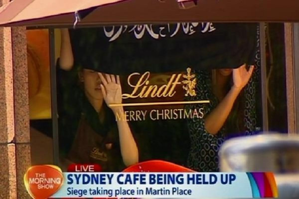 Pria bersenjata diduga sandera pengunjung cafe di Sydney 