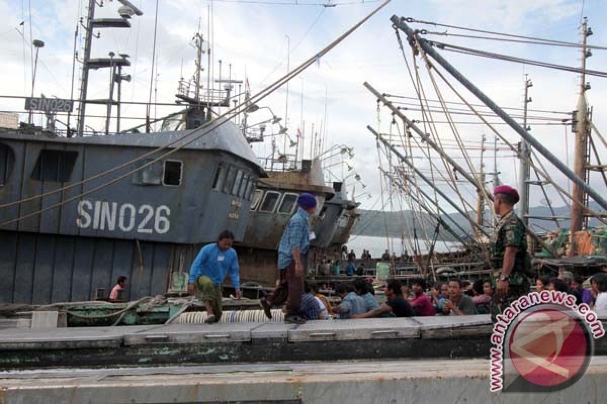 Legislator: penangkapan "illegal fishing" belum maksimal