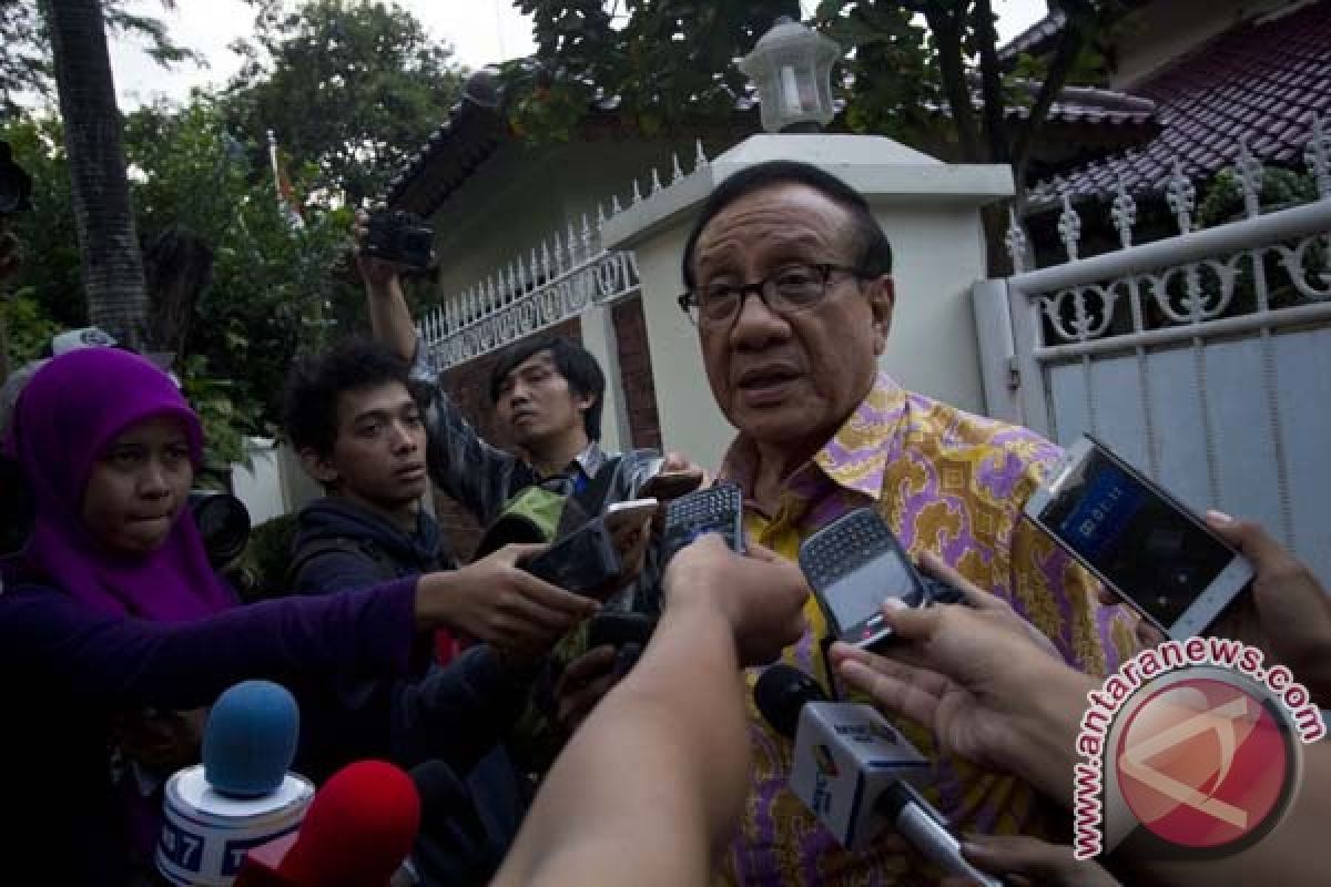 Akbar minta Menkumham netral soal legalitas Golkar