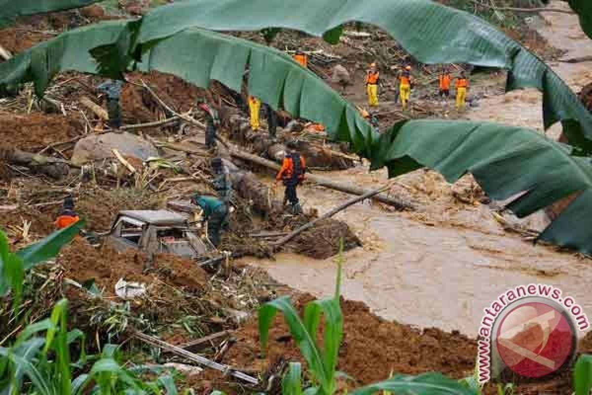 TNI AL kirim Satgas Marinir ke Banjarnegara