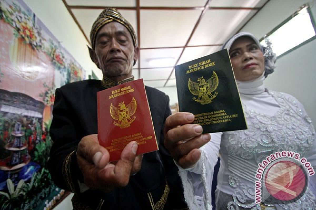 Kemenag kaji pemberlakuan kursus calon pengantin