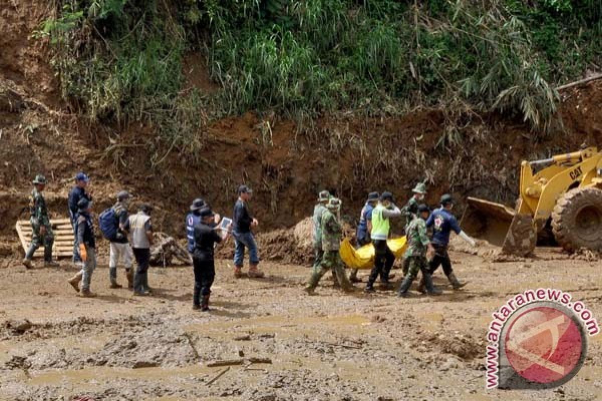 DPR sisihkan gaji untuk korban longsor Banjarnegara