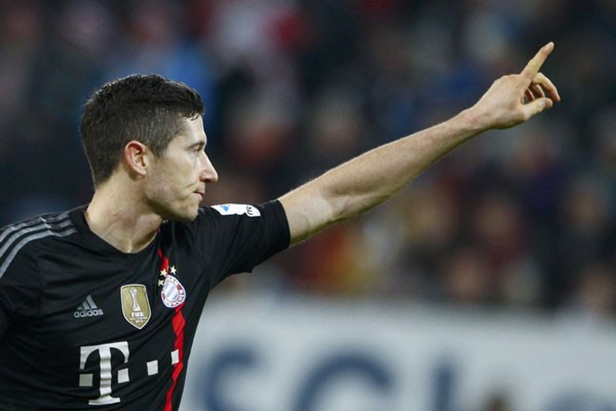 Bayern pesta enam gol ke gawang Hamburg, Lewandowski "hattrick"