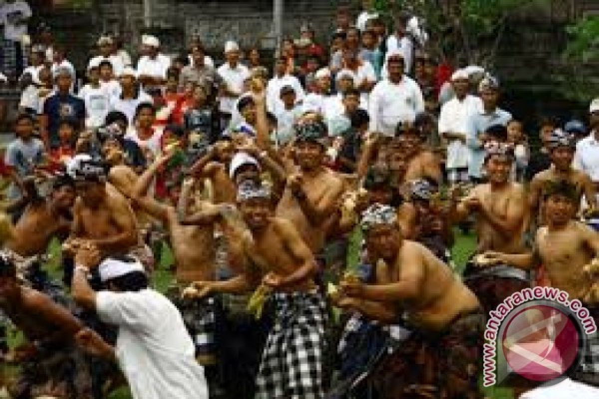 Lombok Barat programkan Revitalisasi Lokasi "Perang Topat"
