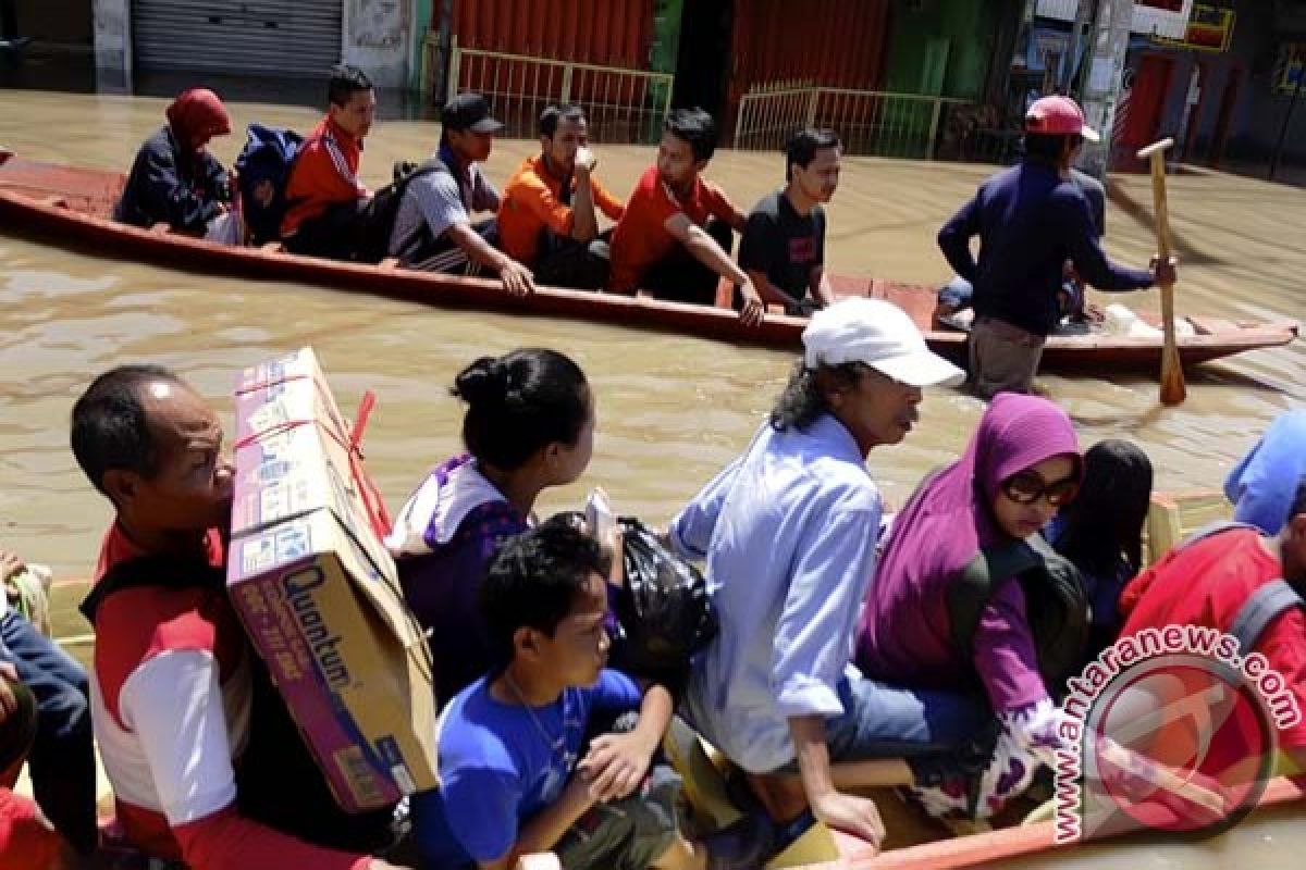 Banjir di Bandung belum surut