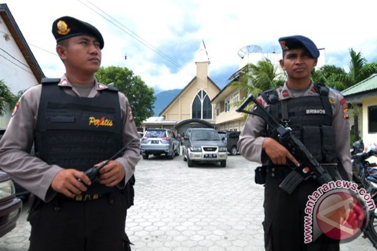 Pengamanan dipertebal di gereja Bekasi