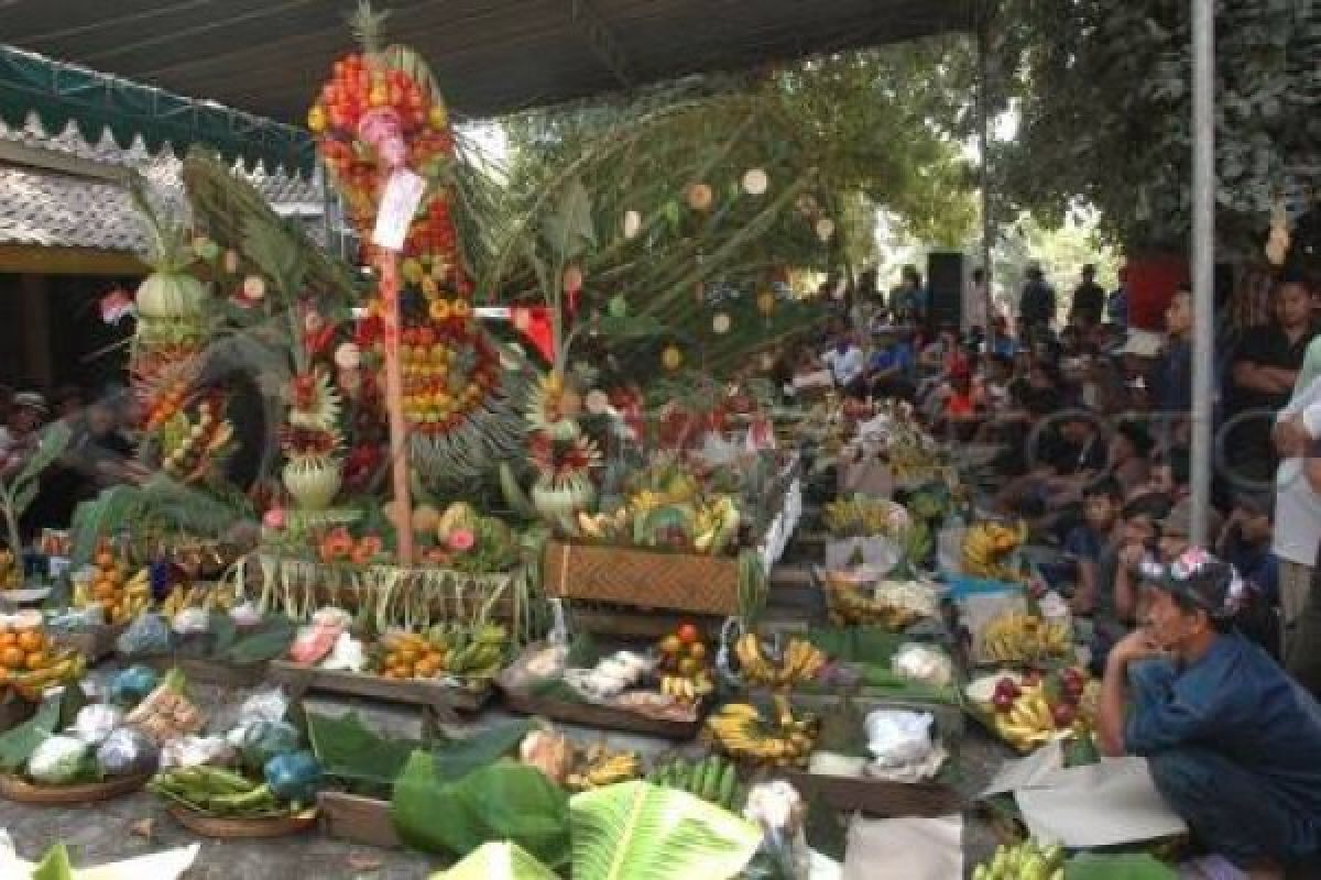 Merti Dusun Tumpeng Jongko Digelar Warga Gunung Andong
