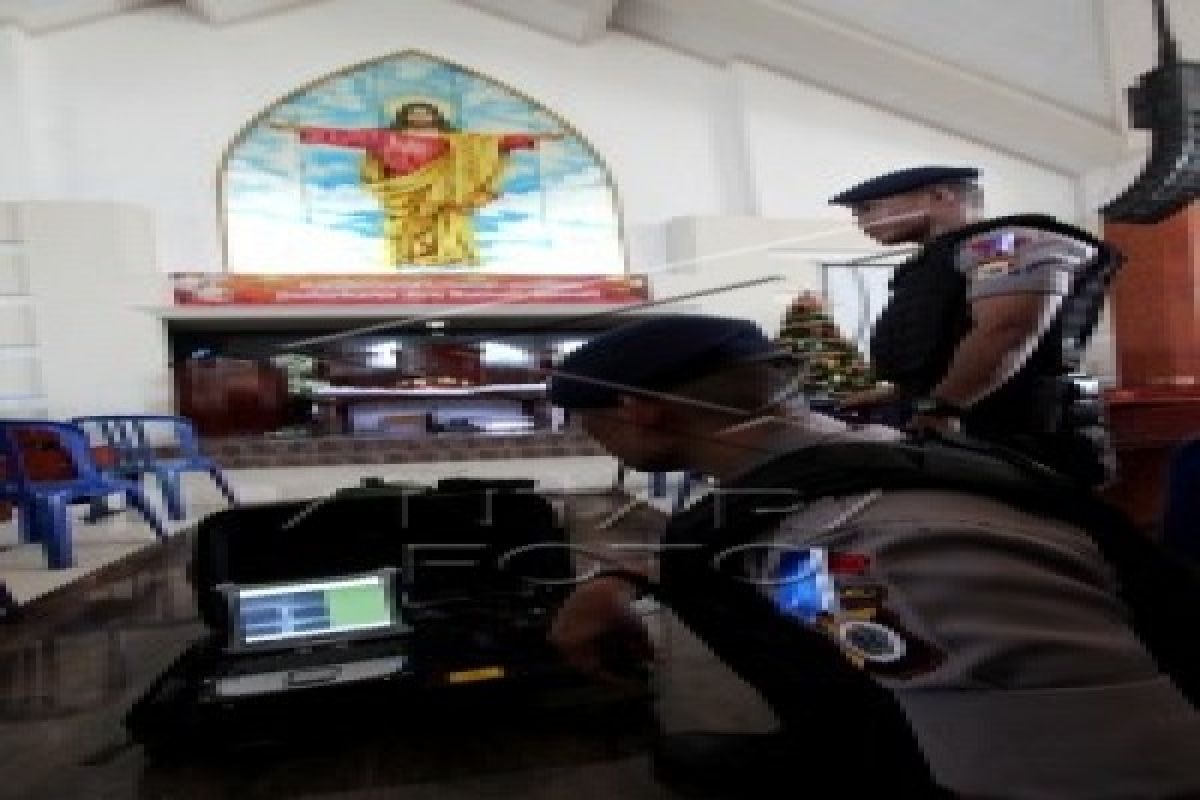 Polisi Amankan Benda Mencurigakan di Gereja Maranatha