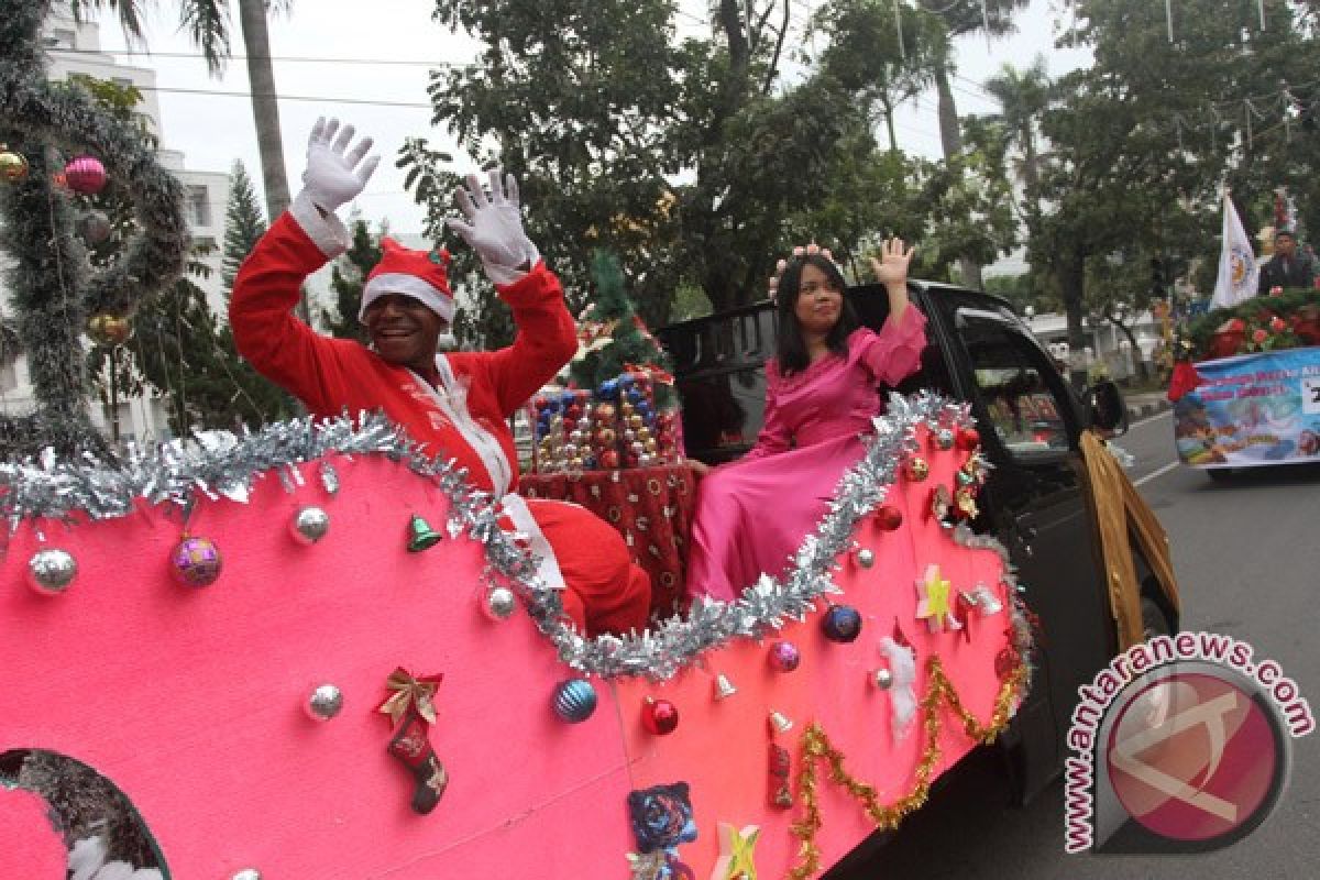 Tokoh agama ingatkan pawai Natal tidak berlebihan